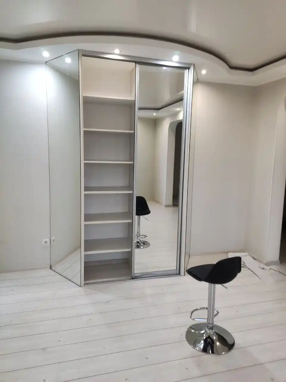 Шкаф-купе разобранный