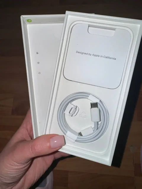 Продажа iPhone 13 512 ГБ в белом цвете - частное объявление в Екатеринбург