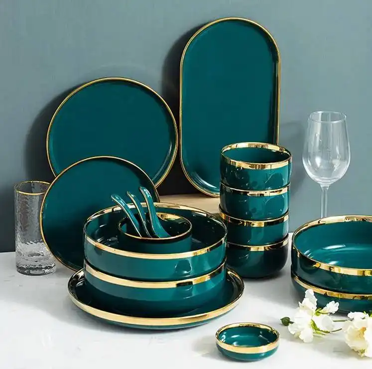 Распродажа новогодних подарочных наборов и товаров