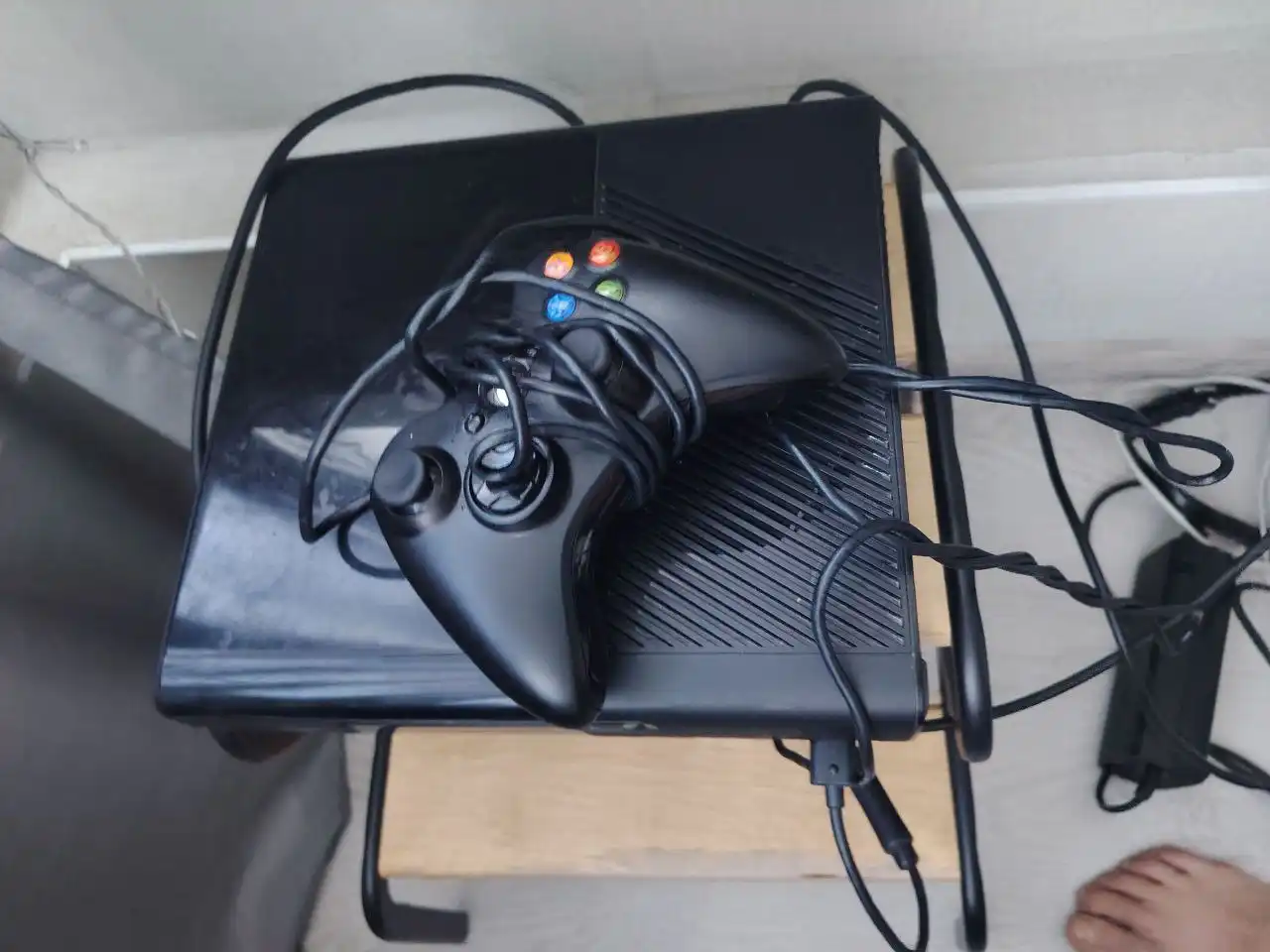 Продажа Xbox 360 с Kinect и играми