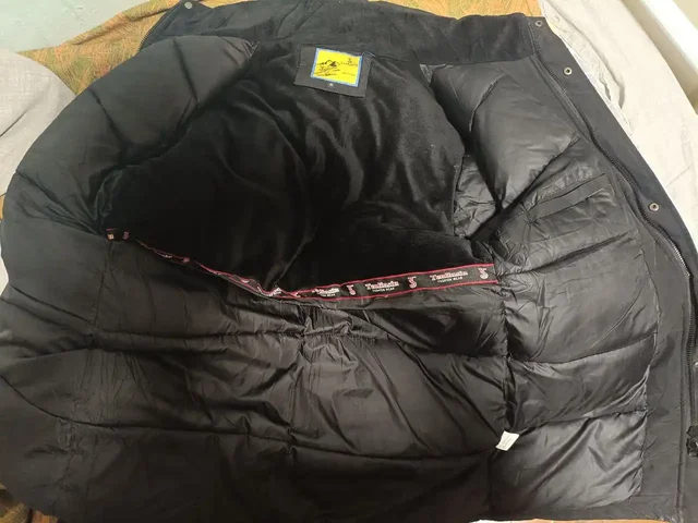 Зимняя куртка - Одежда в Екатеринбург