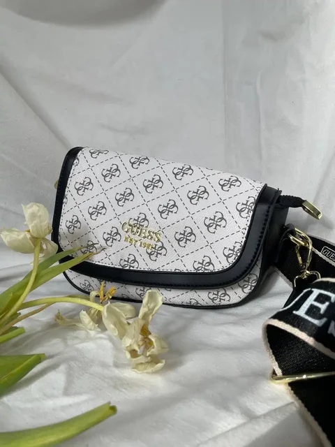 Сумки Guess новые в упаковке - Одежда в Екатеринбург