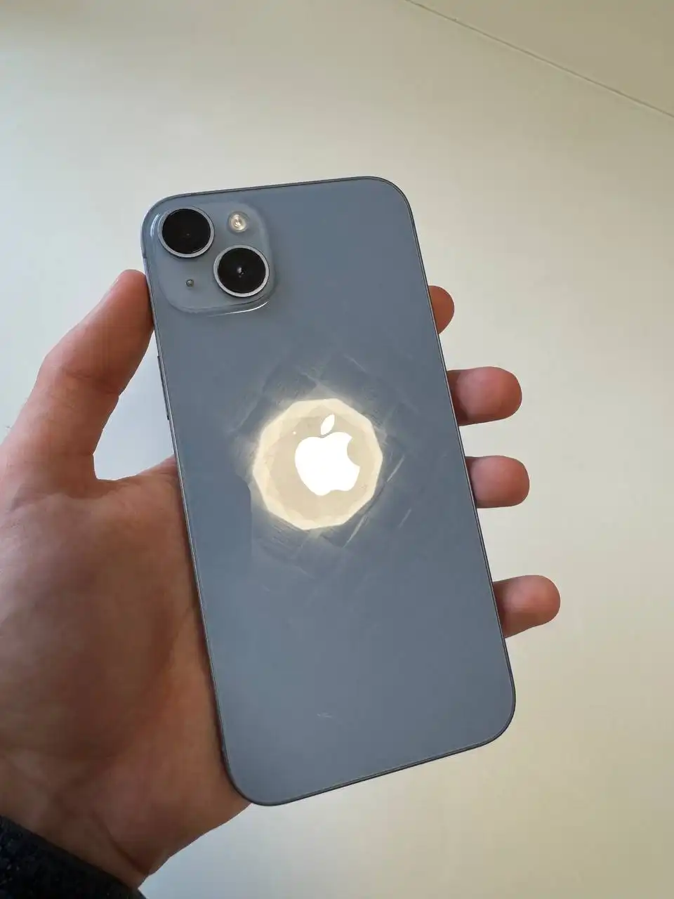 Продажа iPhone и PS4