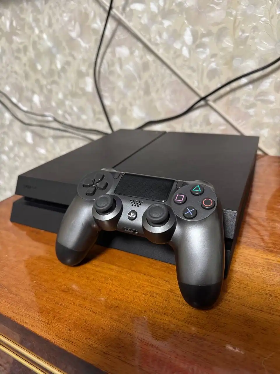 Продажа iPhone и PS4