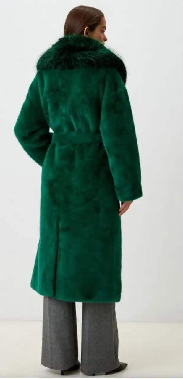 Продам шубу из искусственного меха Снежная Королева - Верхняя одежда (Одежда) в Екатеринбург