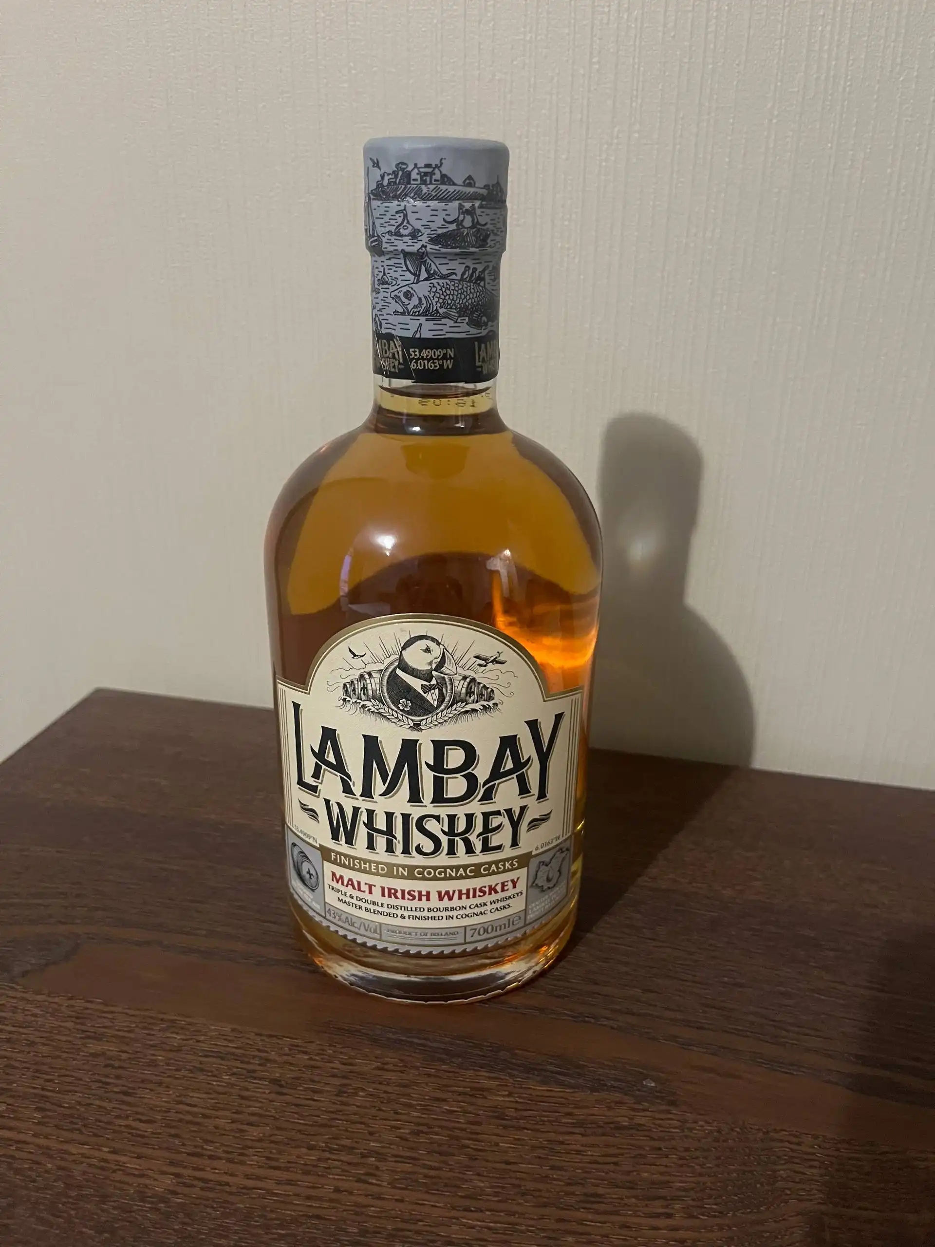 Apple 20W USB-C блок заряда и Lambay Whiskey Malt Irish - Барахолка в Екатеринбург