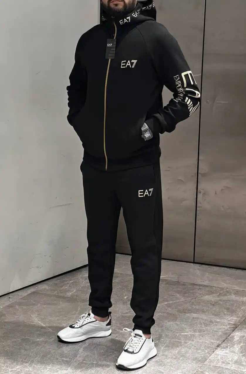 Мужские спортивные костюмы премиум качества из Турции - Спортивная одежда (Одежда) в Челябинск