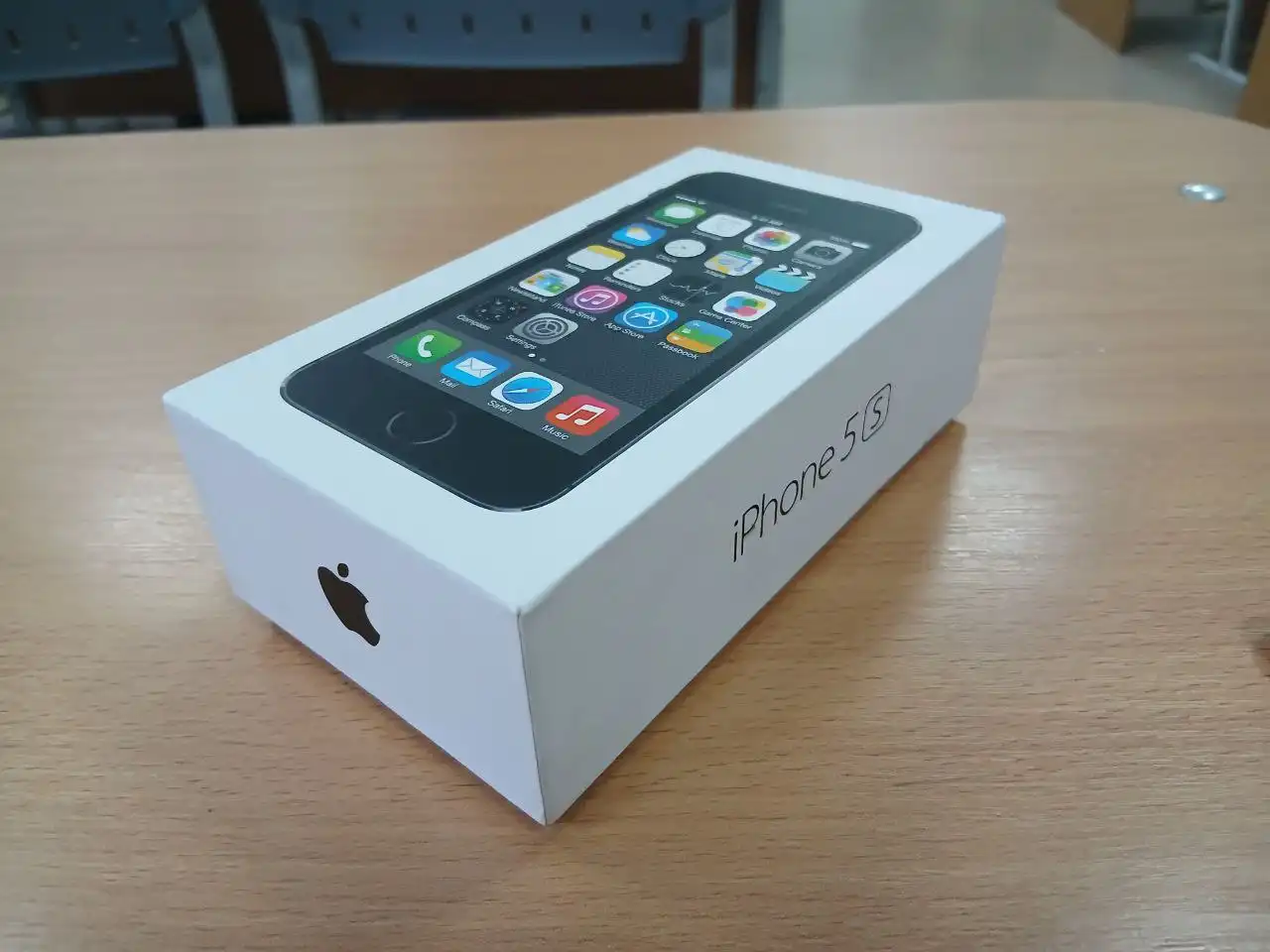 Продам iPhone 5с в идеальном состоянии - Смартфоны (Электроника) в Екатеринбург