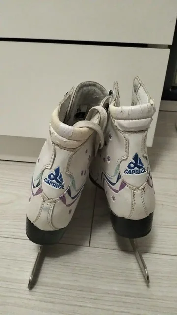 Коньки фигурные 34 размер - Барахолка в Екатеринбург