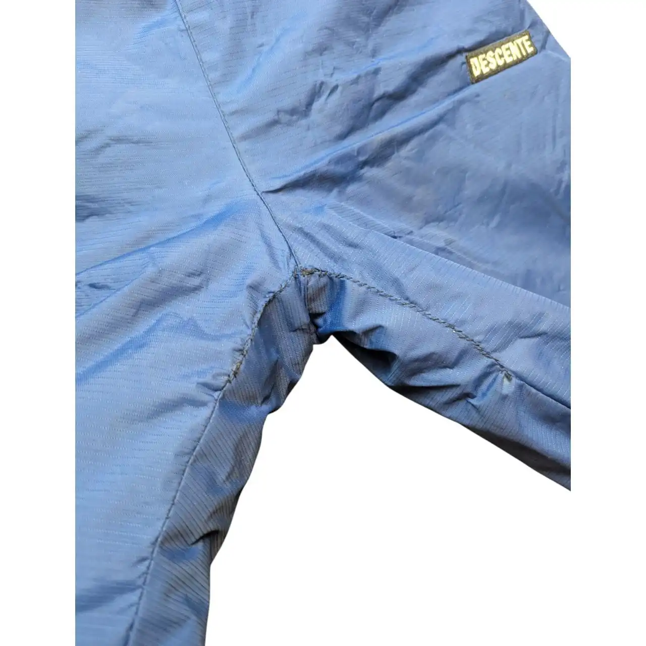 Продам костюм горнолыжный descente размер 48 - Спортивная одежда (Одежда) в Екатеринбург