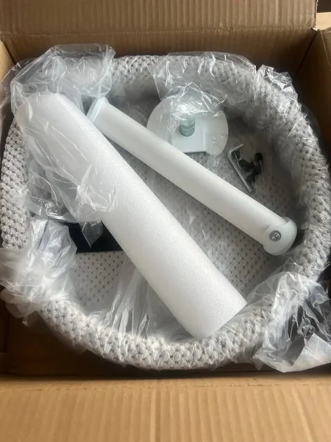 Лежанка для кошки без одной детали - Кошки в Екатеринбург