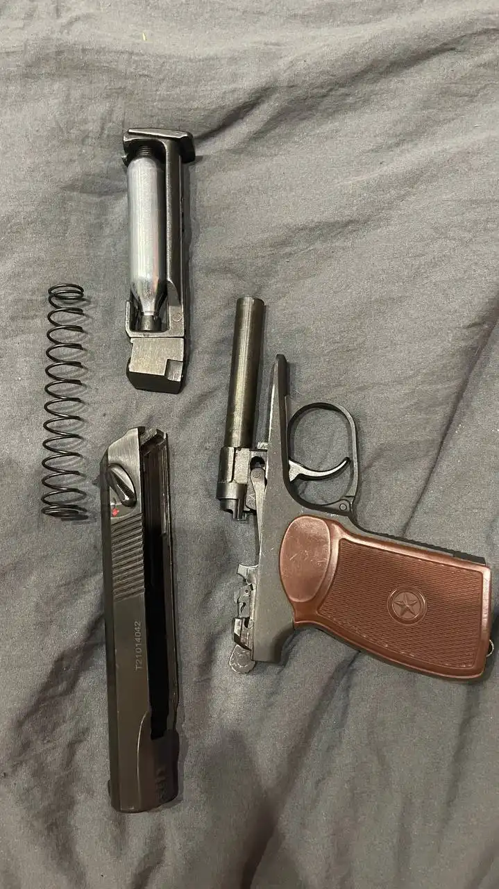 Продажа пневматического пистолета Макарова ПМ МР-654 с аксессуарами - Пневматическое оружие (Хобби и отдых) в Екатеринбург