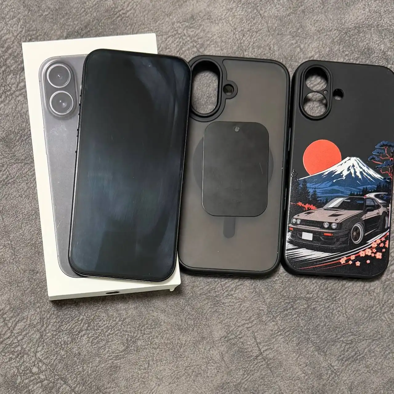 Продам iPhone 16 256GB черный - Смартфоны (Электроника) в Екатеринбург