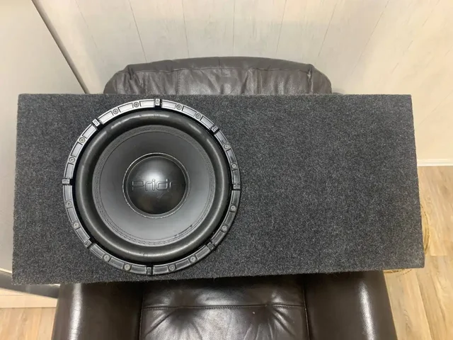 Наушники абсолютно новые - Электроника в Екатеринбург