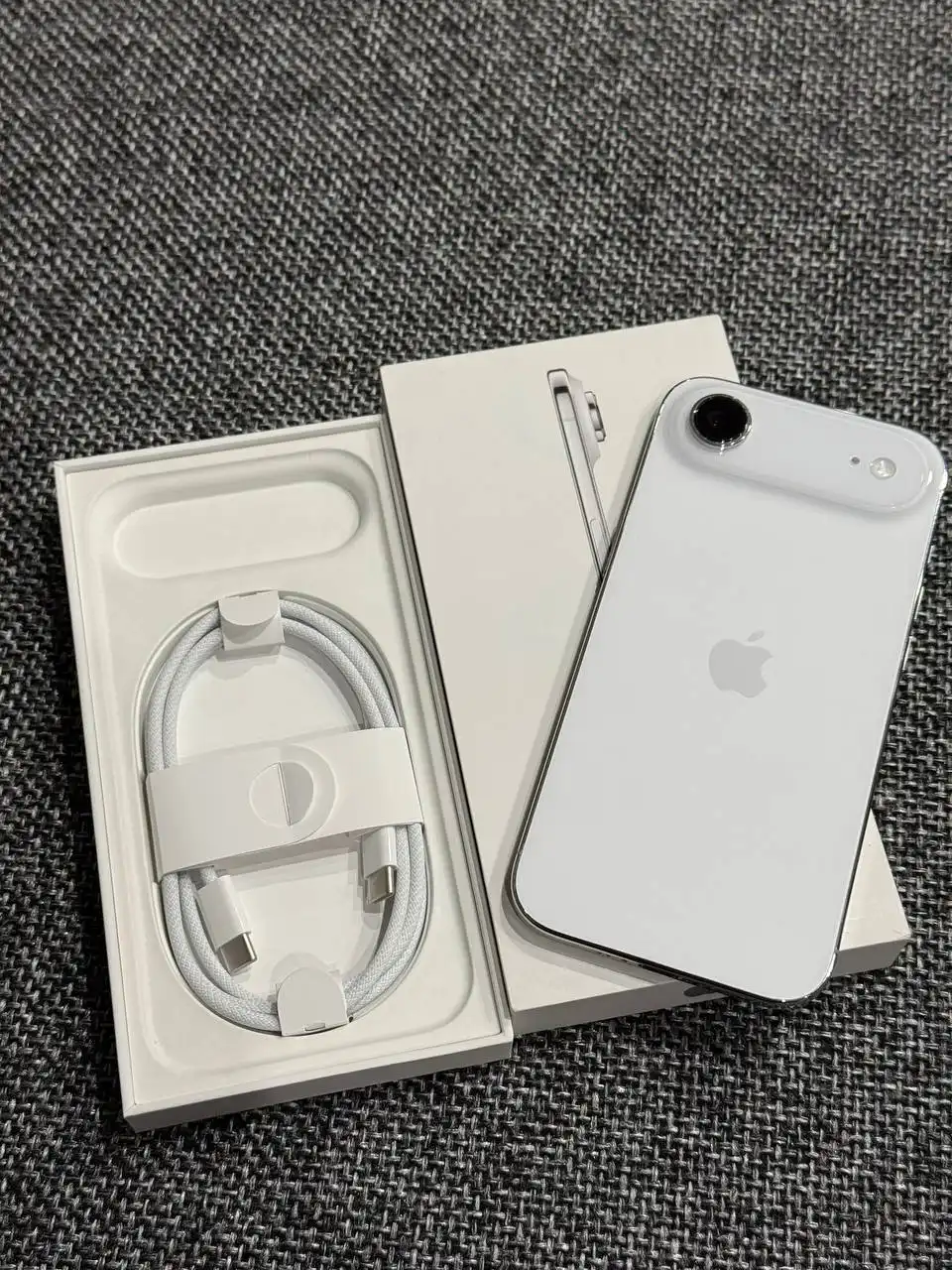 Продажа iPhone AIR 256 ГБ белого цвета - Смартфоны (Электроника) в Екатеринбург