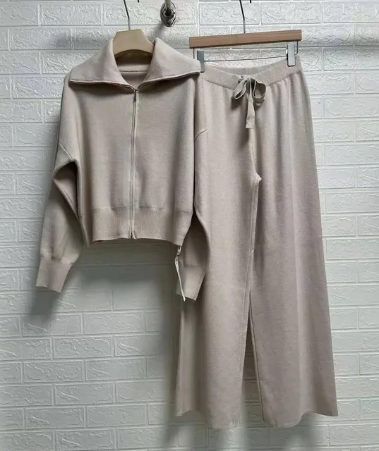 Костюм трикотажный из Кореи, новый с биркой - Домашняя одежда в Екатеринбург