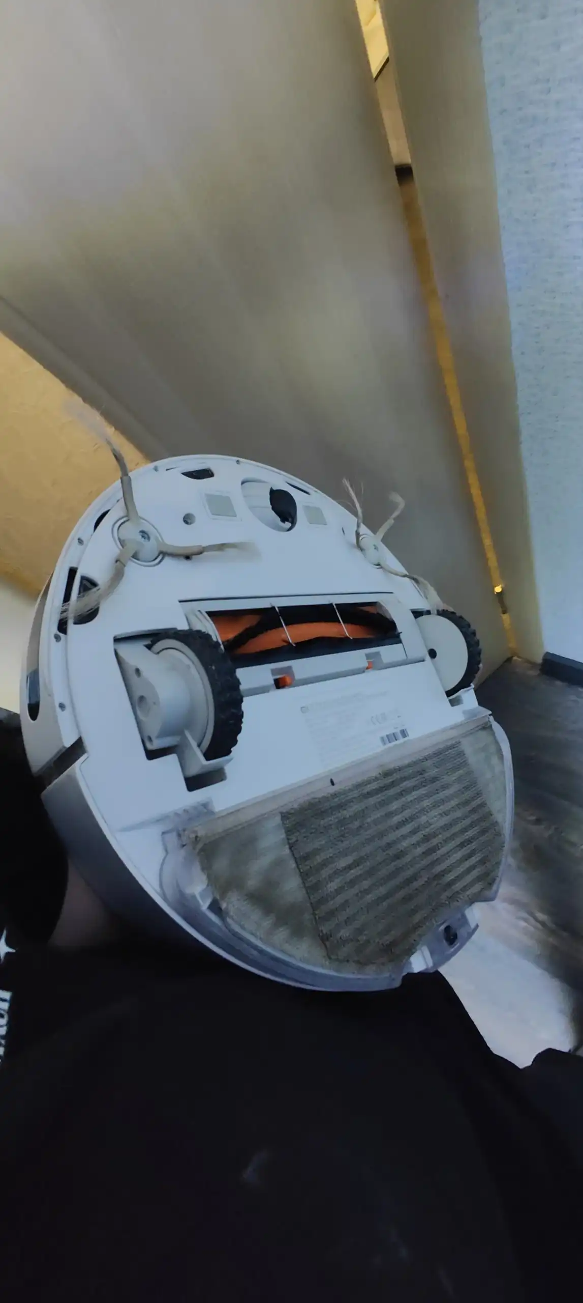 Продам робот пылесос Xiaomi Mi Robot Vacuum-Mop Essential - Бытовая техника (Электроника) в Екатеринбург