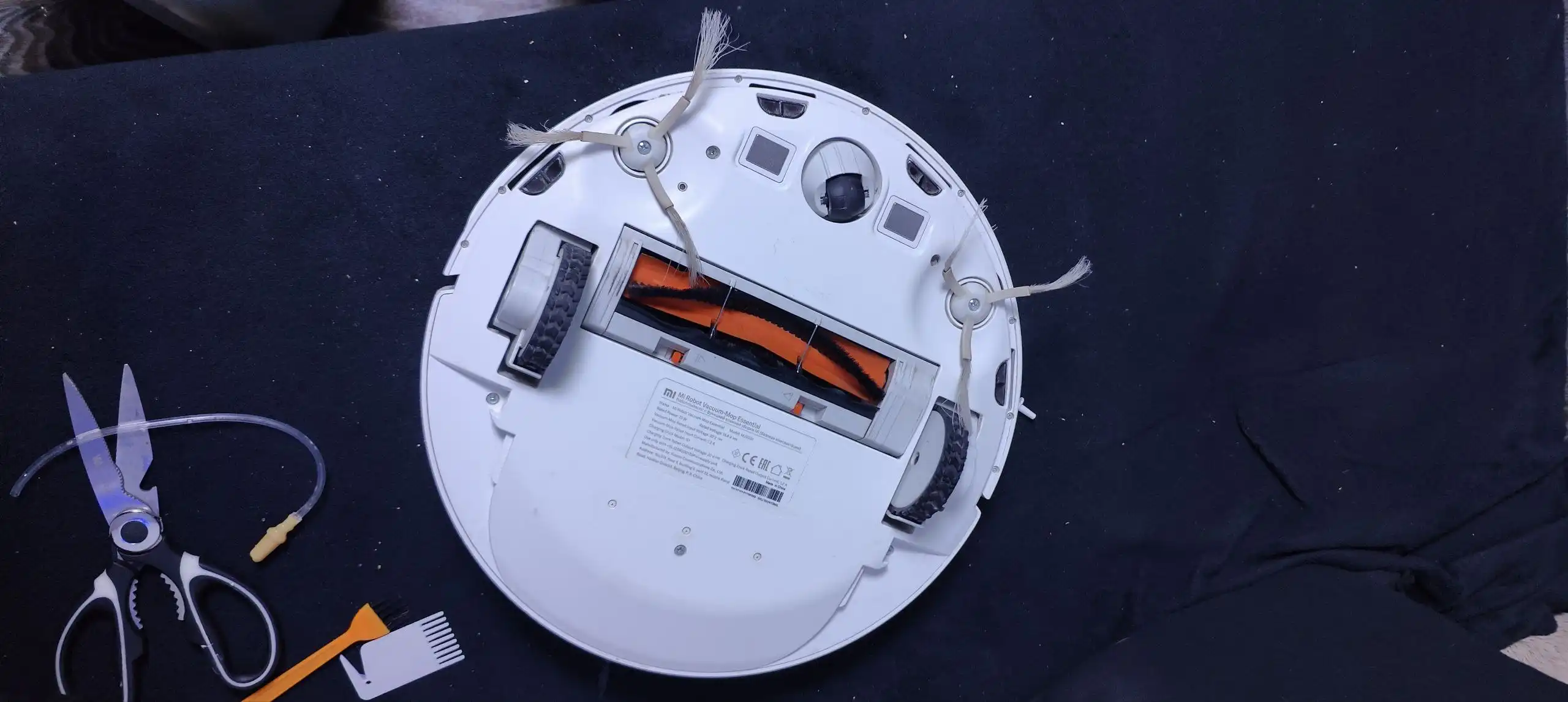 Продам робот пылесос Xiaomi Mi Robot Vacuum-Mop Essential - Бытовая техника (Электроника) в Екатеринбург