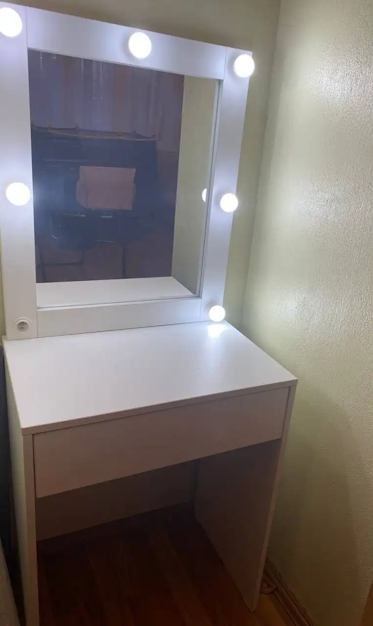 Стол и стул для продажи - Мебель (Барахолка) в Екатеринбург