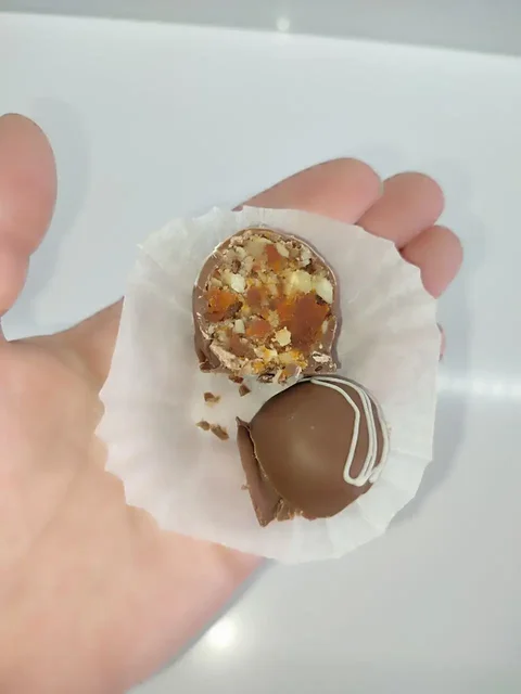 Конфеты Мягкий грильяж с орехами и бельгийским шоколадом - Металлические емкости в Екатеринбург