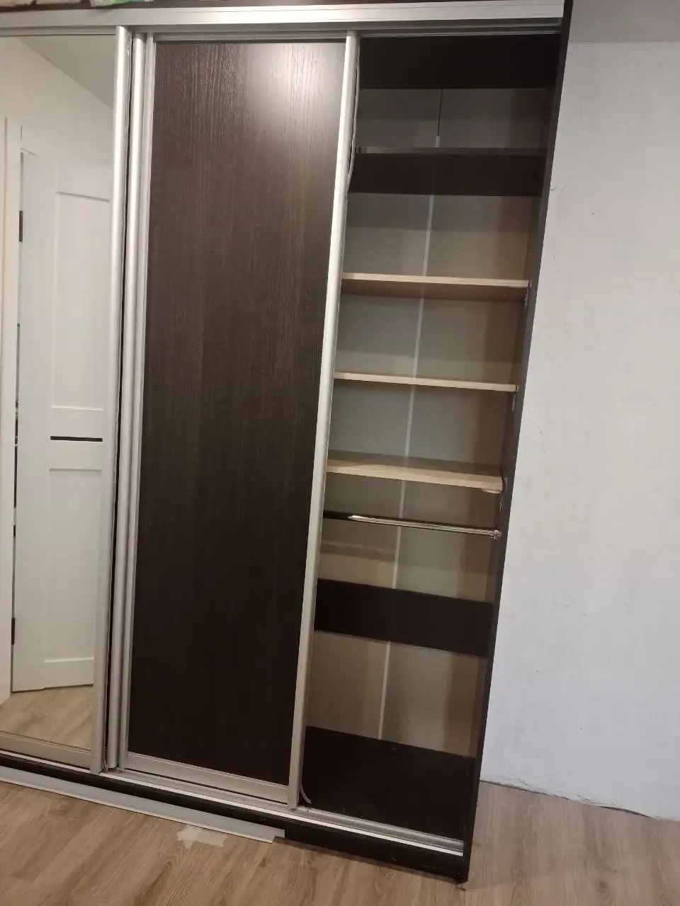 Шкаф разобранный для продажи - Мебель (Барахолка) в Екатеринбург