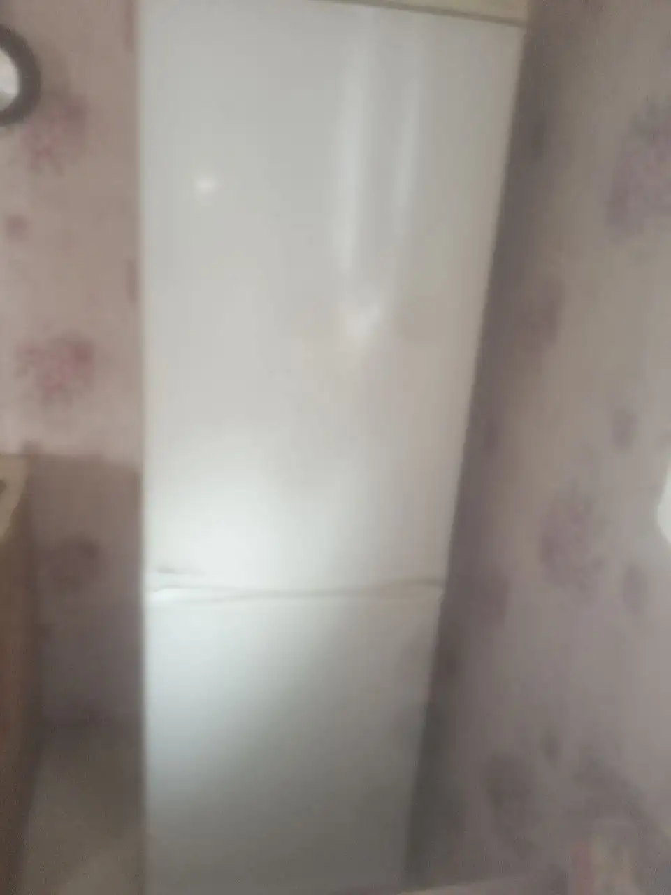 Продам холодильник в рабочем состоянии - Барахолка в Екатеринбург