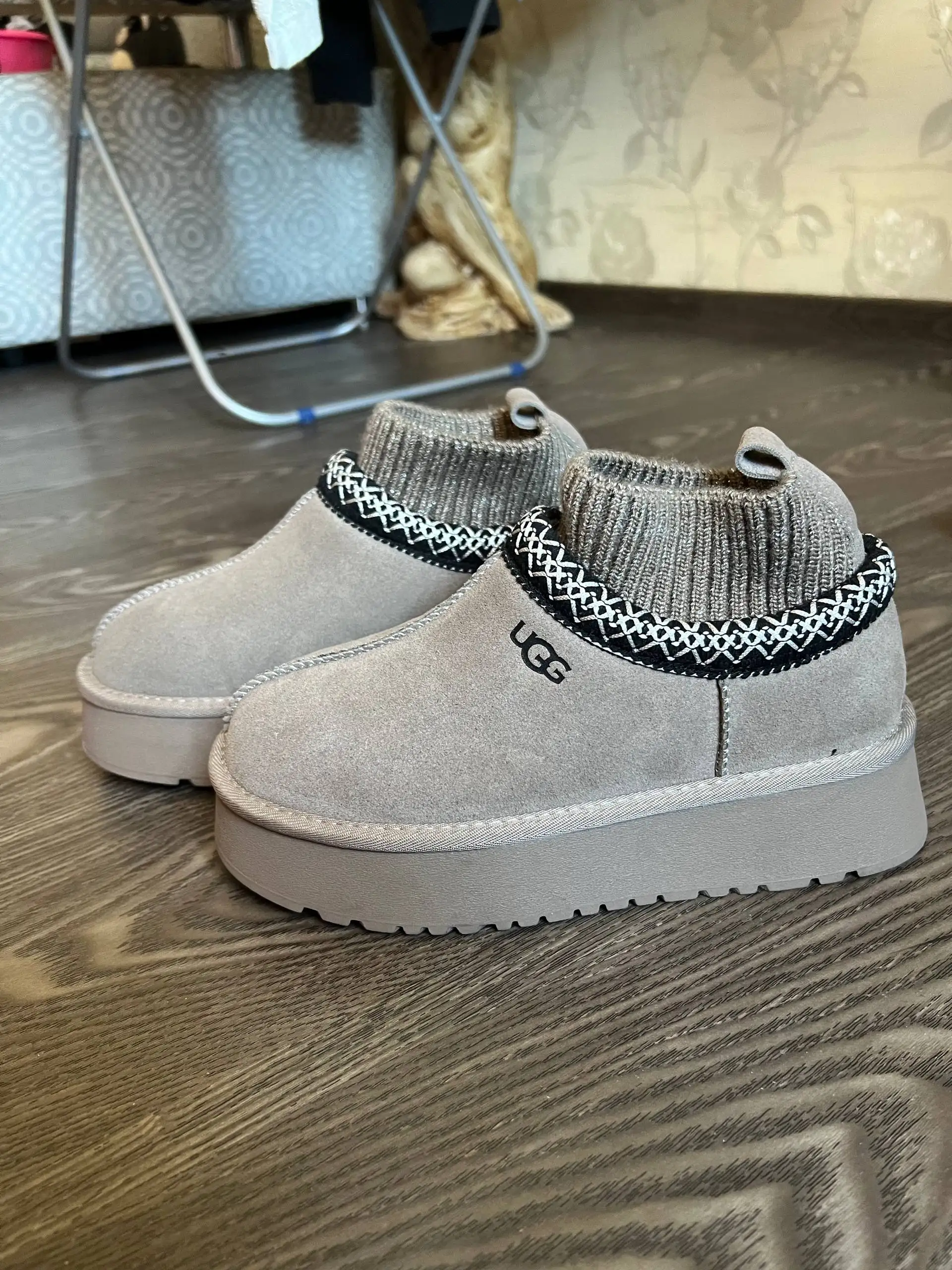 Угги с имитацией носочка в оттенке Мокко размер 37 - Обувь (Одежда) в Екатеринбург