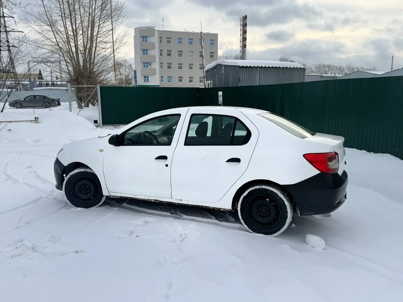 Продажа Renault Logan 2 в Екатеринбурге - Легковые автомобили (Авто) в Екатеринбург