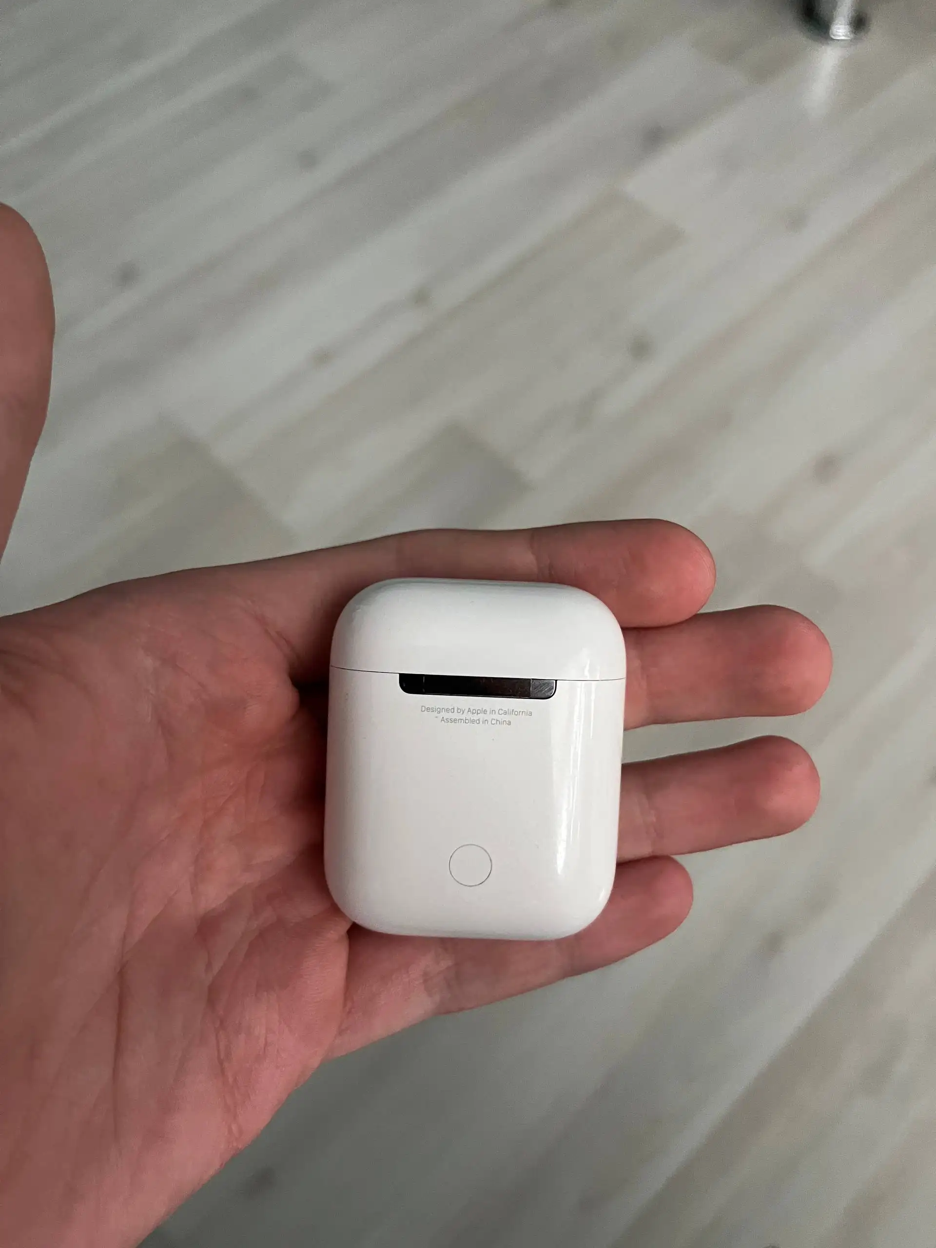 Продам/Обменяю Airpods 1 оригинальные - Наушники (Электроника) в Екатеринбург