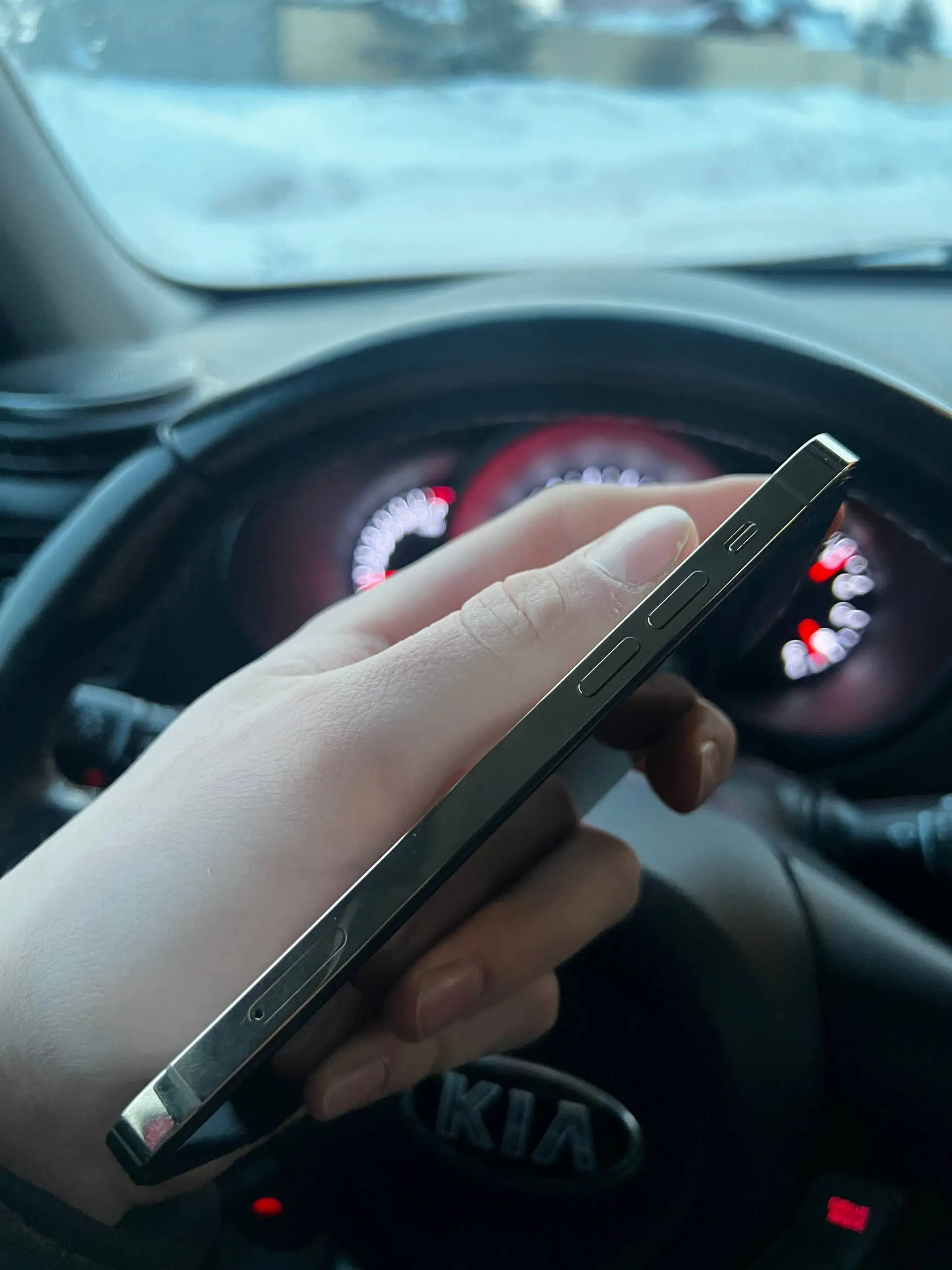 Продам IPhone 12 Pro Gold в Екатеринбурге - Смартфоны (Электроника) в Екатеринбург