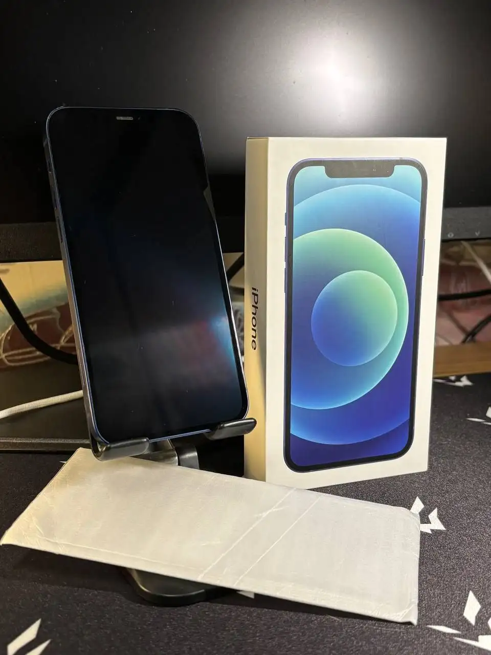 iPhone 12 64GB в хорошем состоянии - Смартфоны (Электроника) в Екатеринбург