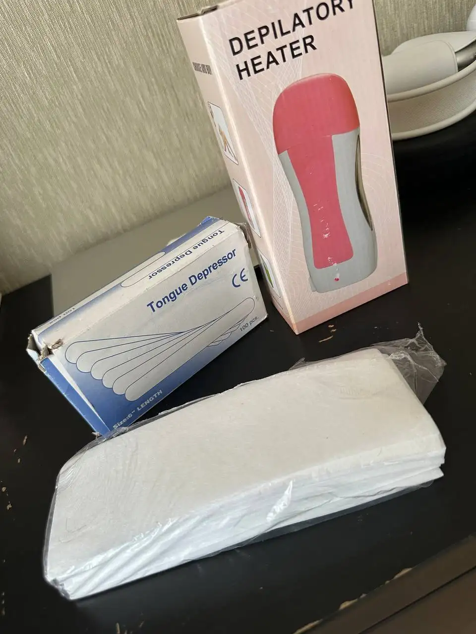 Стол-выдвижной, духовая печь, для депиляции воском, гладильная доска - Барахолка в Екатеринбург