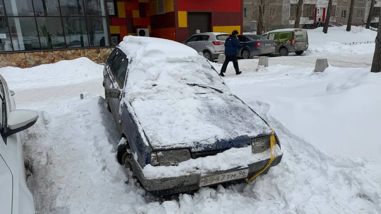 ВАЗ 2109 2000г - Авто в Екатеринбург