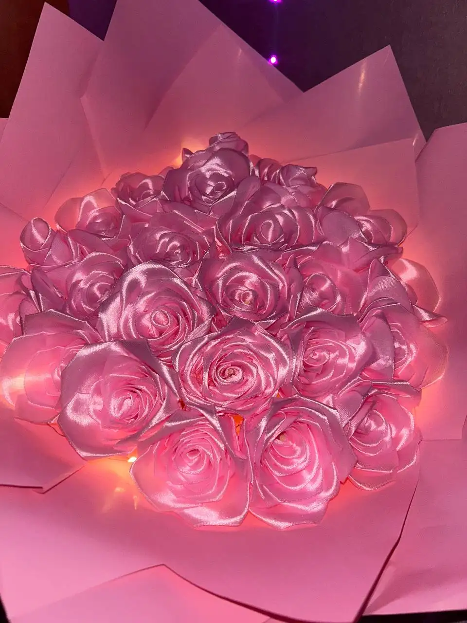 Продам готовый букет из атласных роз (23 шт.) - Подарки (Барахолка) в Екатеринбург