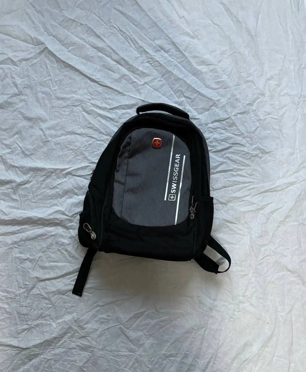 Продажа одежды и рюкзака б/у в отличном состоянии - Одежда в Екатеринбург