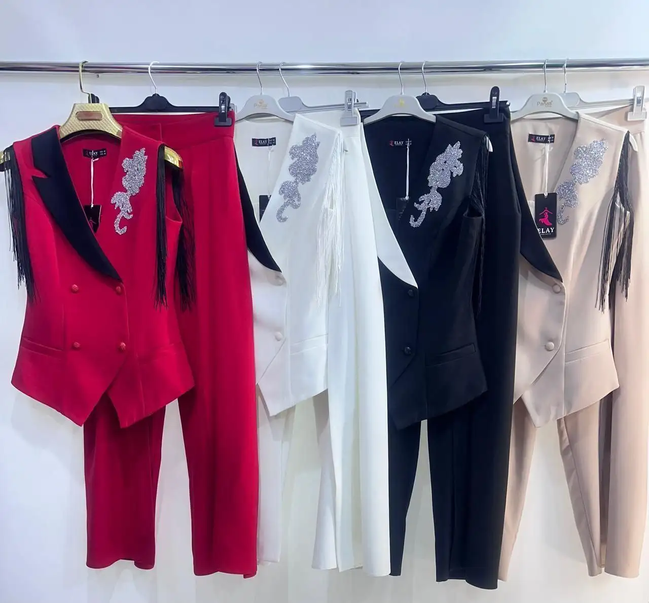 Новый брючный костюм производства Турция - Костюмы (Одежда) в Екатеринбург