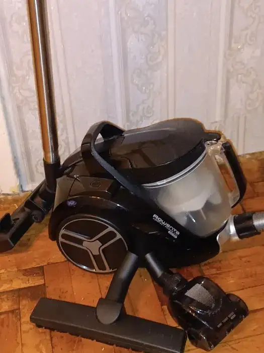 Пылесос Rowenta 900w - Барахолка в Екатеринбург