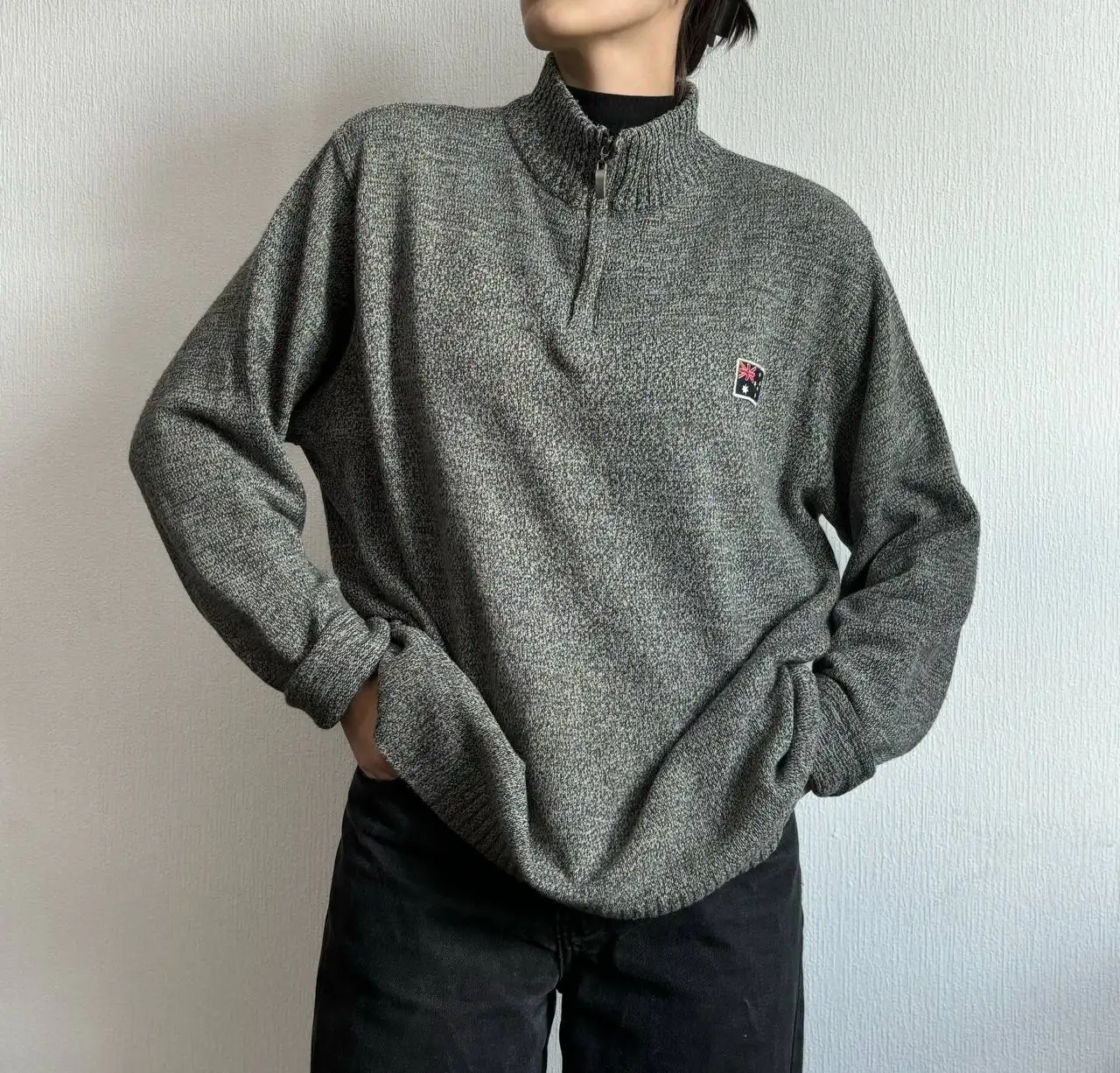 Продажа б/у одежды: платья, кардиганы, свитеры, куртка, футболка, жилет - Одежда в Екатеринбург