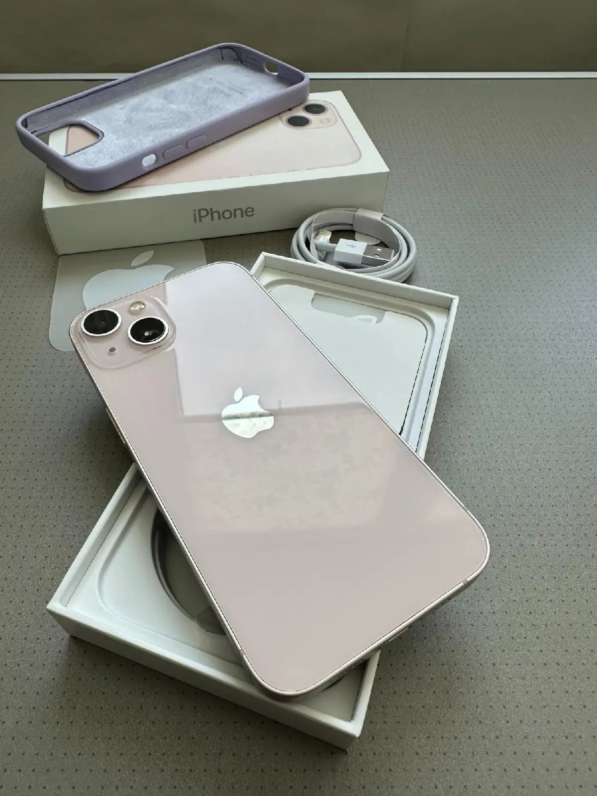 IPhone 13 256гб с полным комплектом - Смартфоны (Электроника) в Екатеринбург