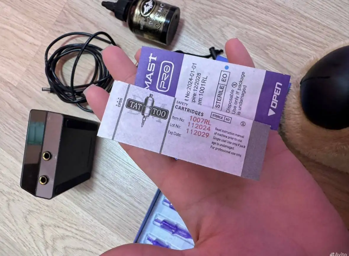 Продам тату машинку Dragonhawk с комплектом - Тату оборудование (Барахолка) в Екатеринбург