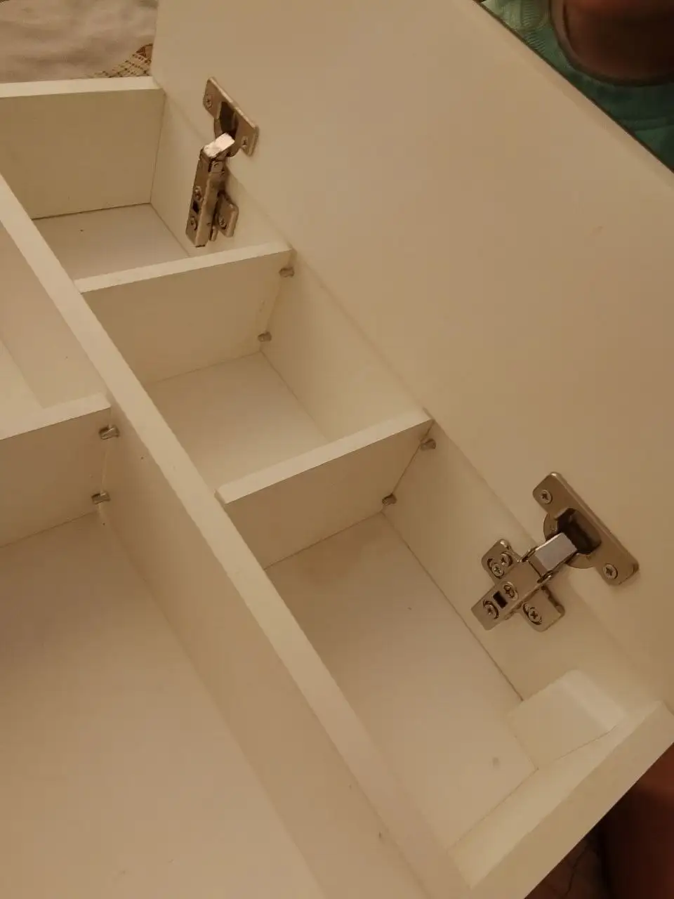 Шкафчик для ванной комнаты с зеркалами - Мебель (Барахолка) в Екатеринбург