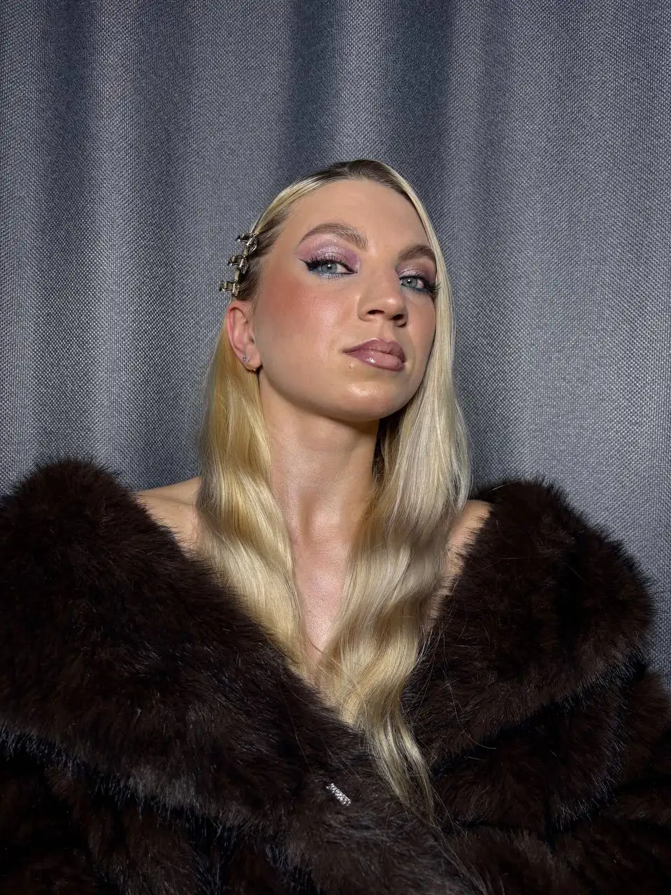 Услуги мастера по реконструкции волос, прическам и макияжу - Красота и здоровье (Услуги) в Екатеринбург