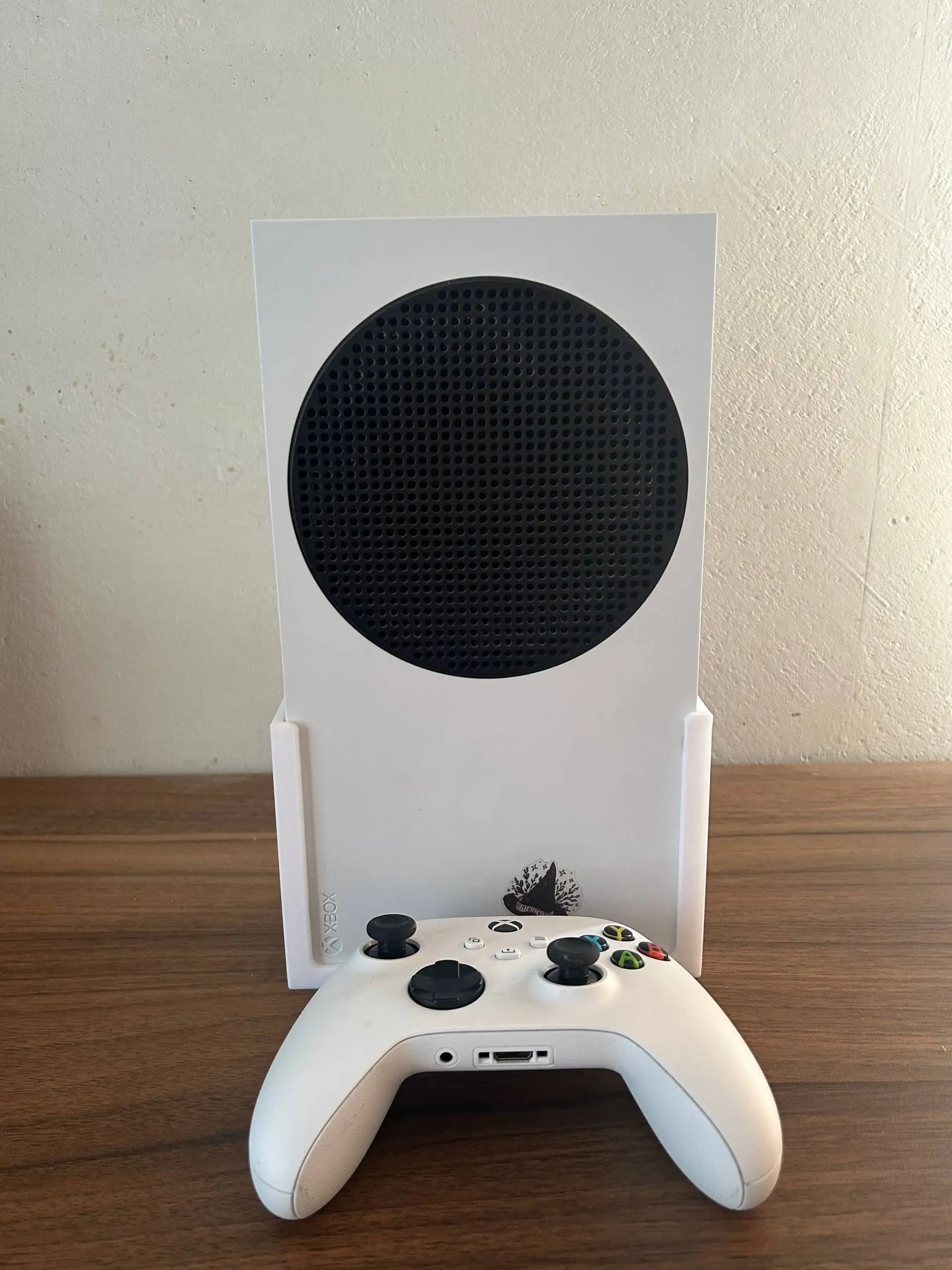 Продажа Xbox Series S с геймпадом и коробкой - Игровые консоли (Электроника) в Екатеринбург