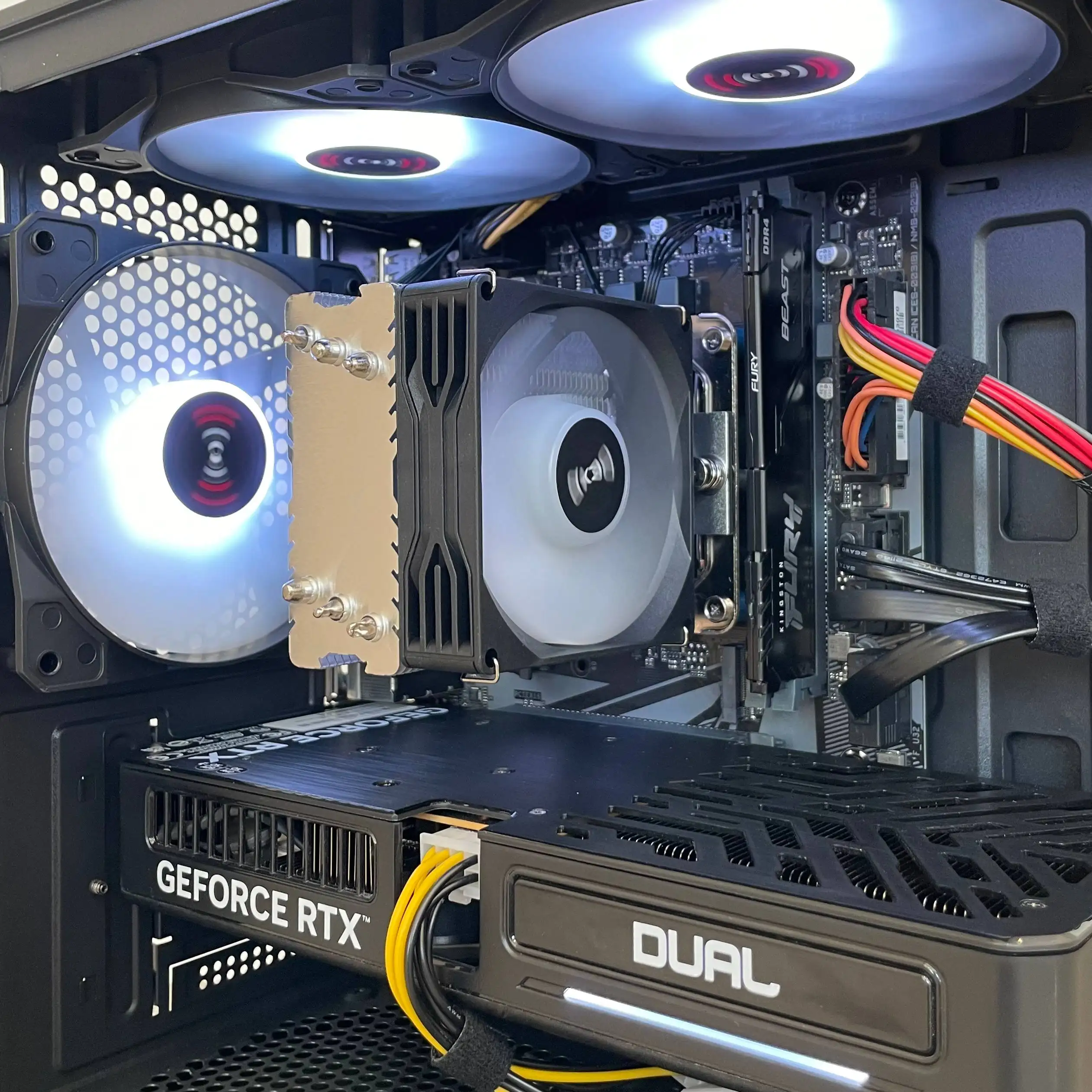 Игровой компьютер Intel Core i5-12400 с RTX 5060 - Компьютеры (Электроника) в Екатеринбург