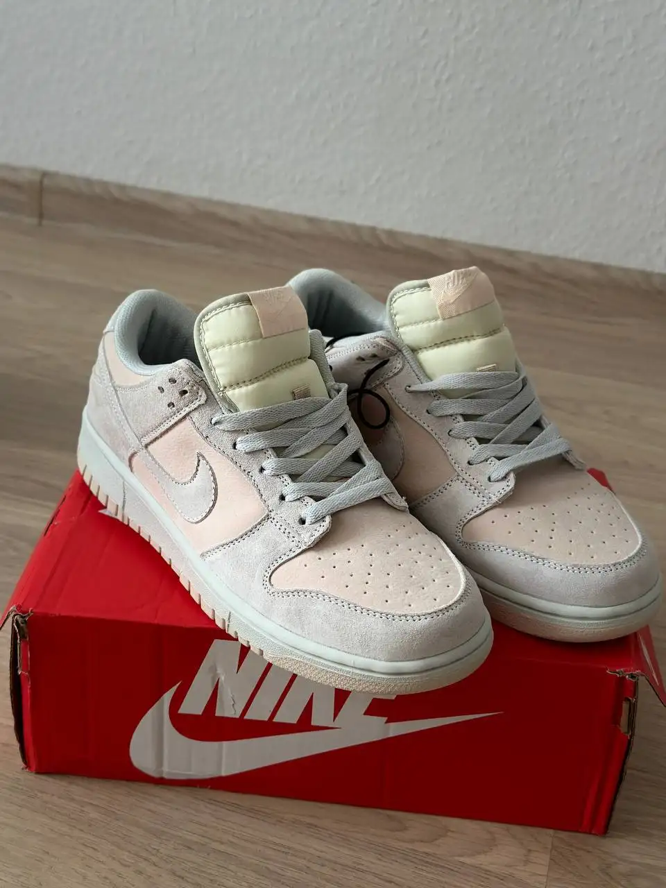 Продажа кроссовок Adidas, Nike, Converse и других брендов в Екатеринбурге - Обувь (Одежда) в Екатеринбург