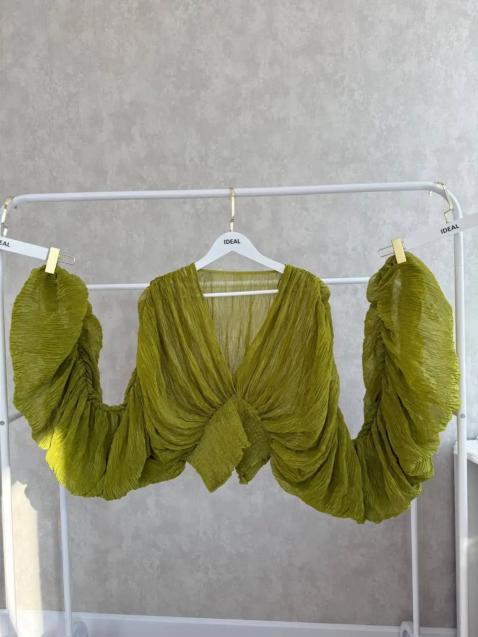 Женская блузка салатового цвета - Женская одежда (Одежда) в Екатеринбург