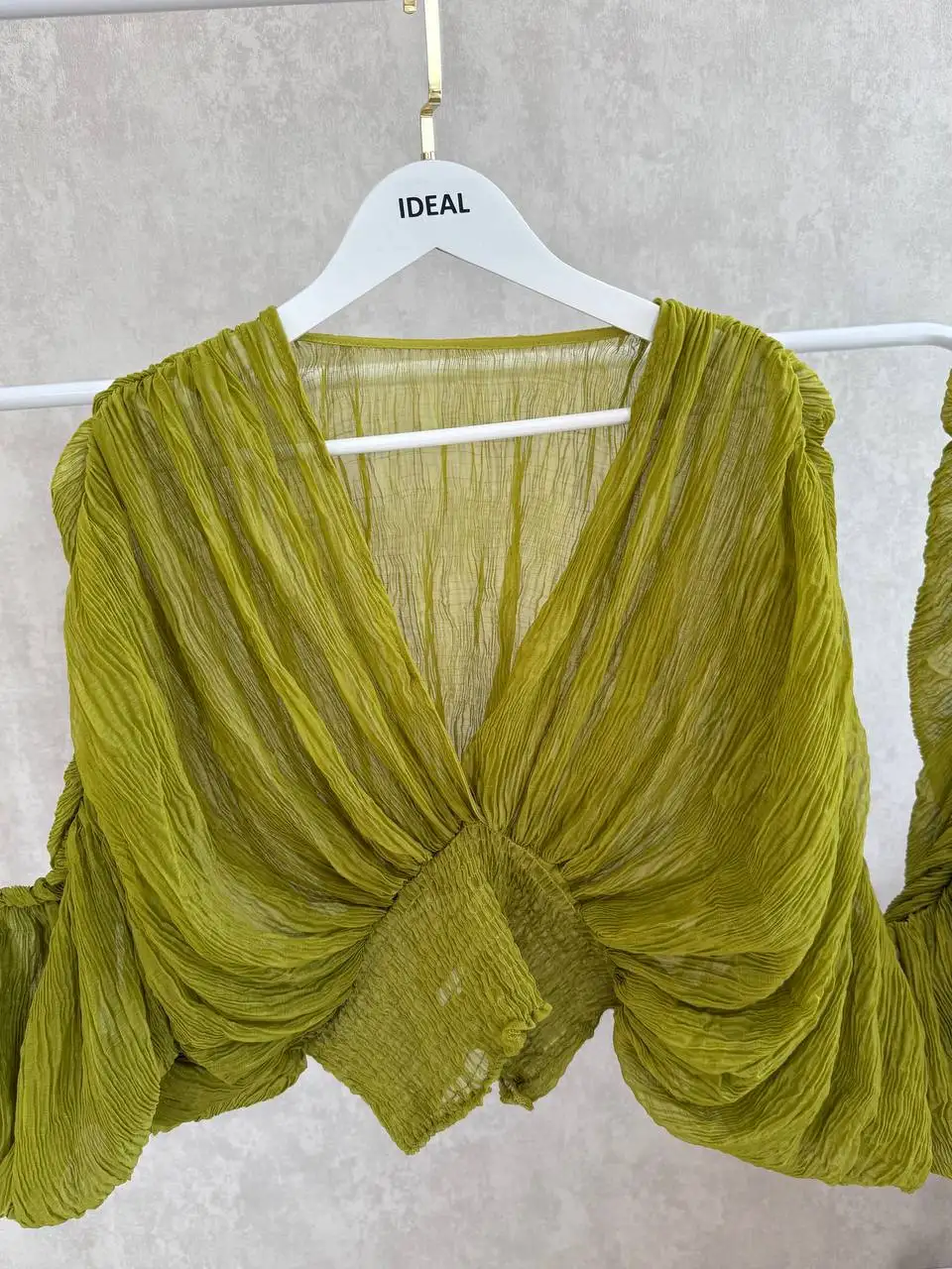 Женская блузка салатового цвета - Женская одежда (Одежда) в Екатеринбург