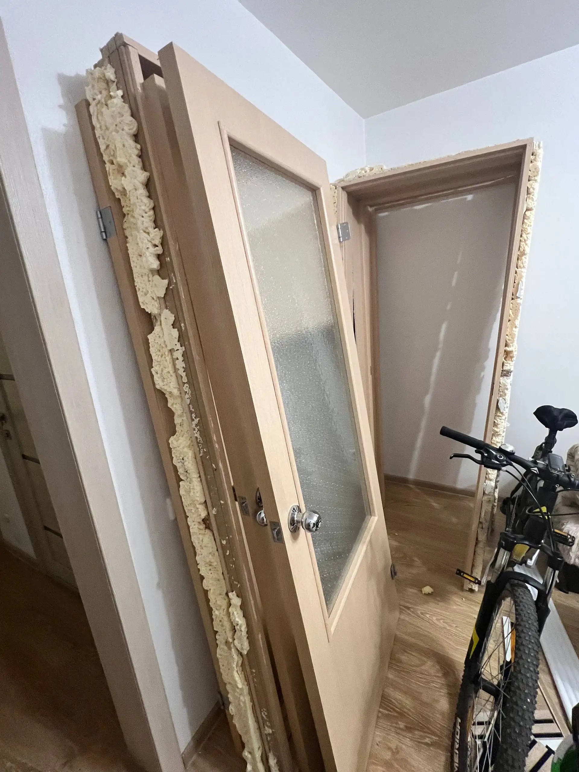 Двери с коробкой и наличниками - Двери (Барахолка) в Екатеринбург