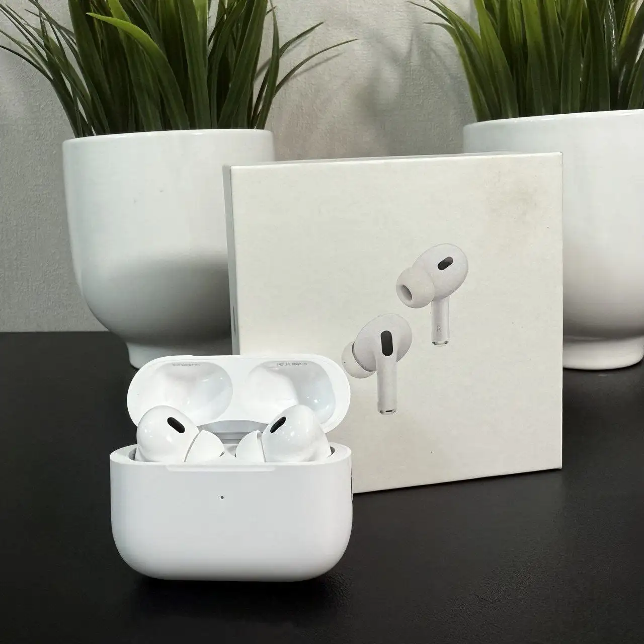 AirPods Pro 2 (USB-C / MagSafe) новые с полной комплектацией - Наушники (Электроника) в Екатеринбург