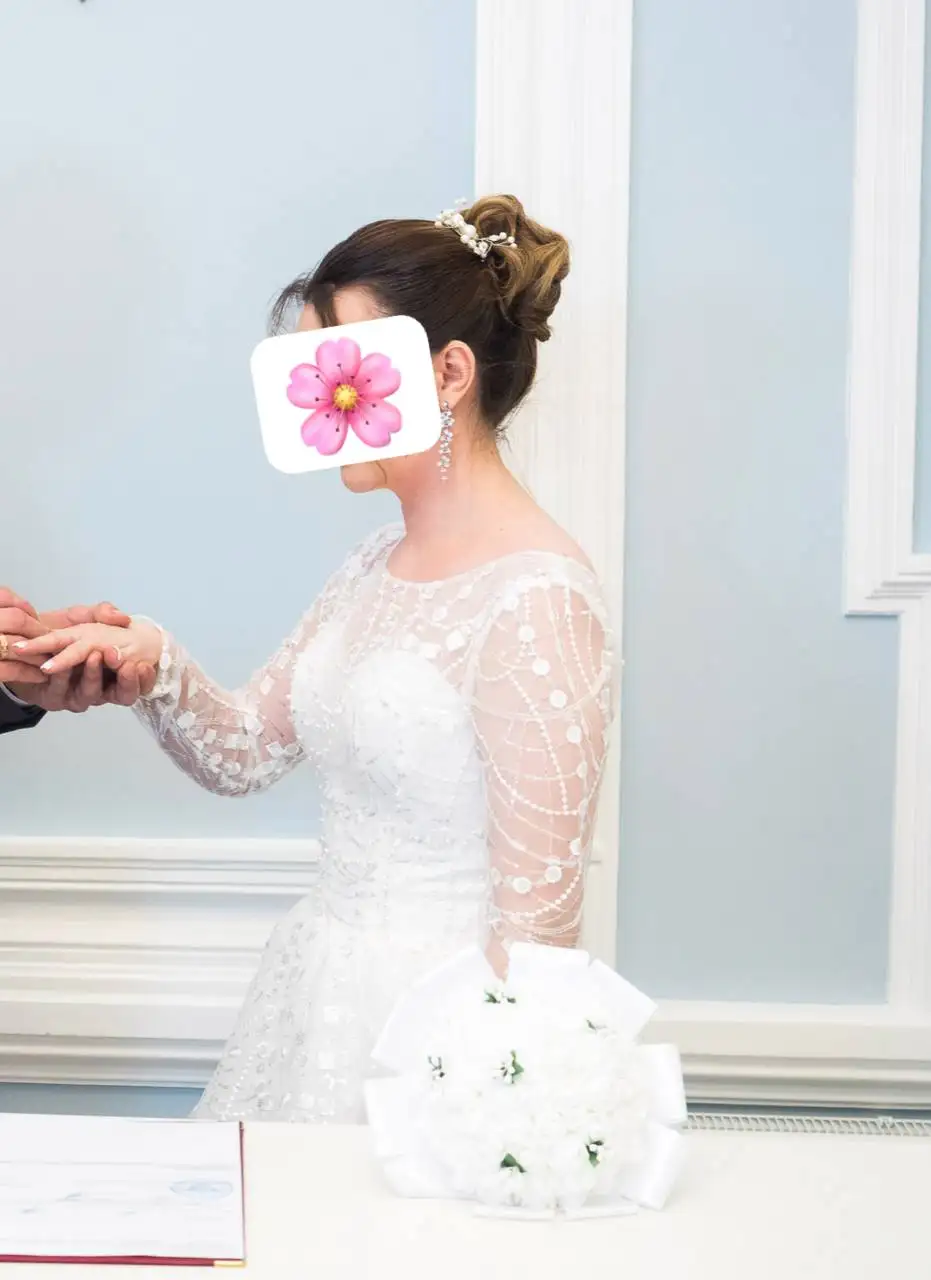 Продажа свадебного платья с подарками - Свадебная одежда (Одежда) в Екатеринбург